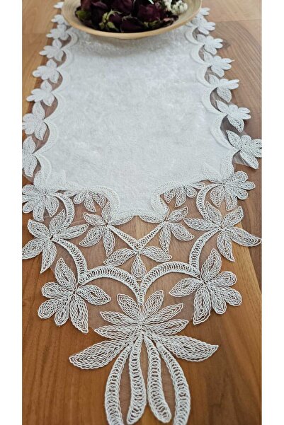 ZESA HOME Luxury French Lace Velvet Runner