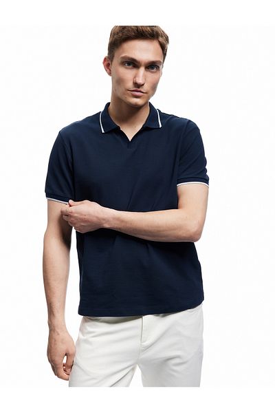 Koton Kurzärmliges Slim-Fit-T-Shirt mit Polokragen aus Baumwoll-Piqué-Stoff mit Kontrastdetails