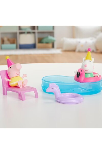Peppa Pig Peppa Pıg Anılar Oyun Seti Peppa's Pool Party Set F9511