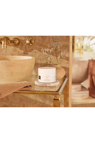 Rituals كريم الجسم طقوس ساكورا 220 مل حليب الأرز وزهر الكرز