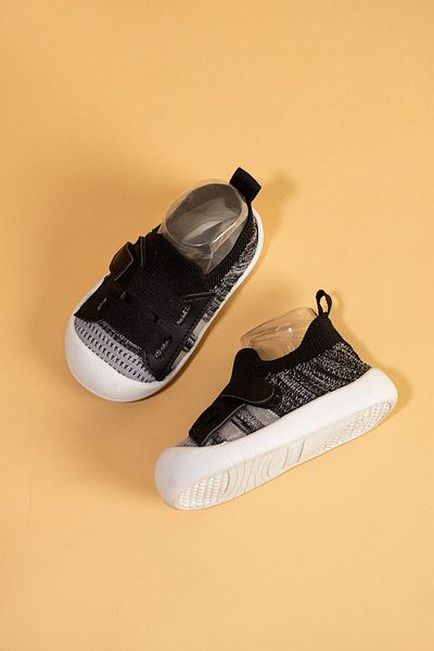 Mumenim Wisil Unisex Kids & Baby Velcro, Stylish, Flexible, Soft Orthopedic Sole Black First Step Shoes