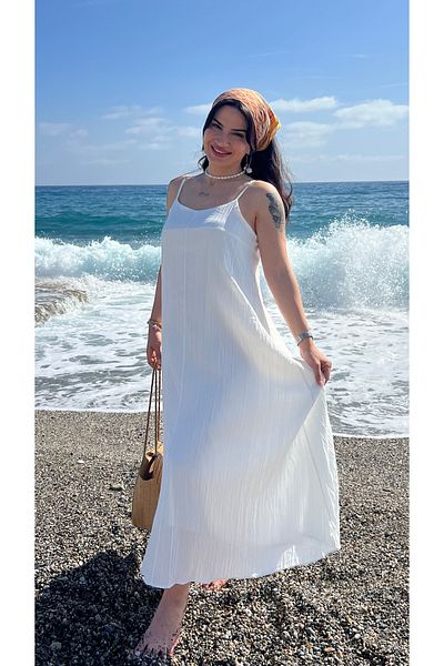 Butik White Loose Cut Casual Dress