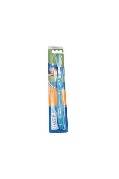 Oral-B Oral-B Pro Expert Pro Flex Medium Toothbrush (Random Color)