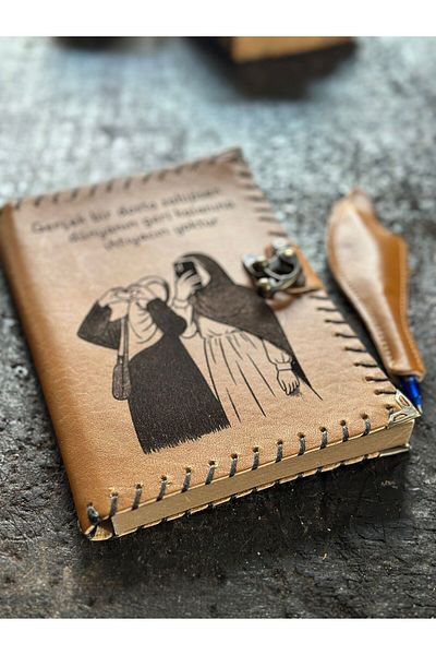 zarif atölye Friend Themed Leather Notebook