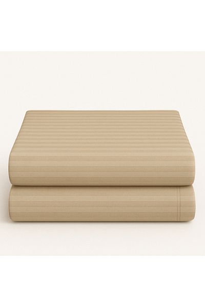 Pazar Home Bedding مفرش نفر ونص مقلم قطني من ٤ قطع- بازار هوم بريرا بحشوة ثابتة.