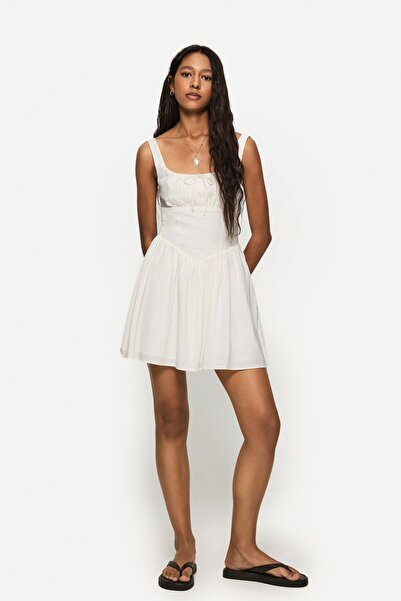 Bershka Ketenli mini kloş elbise