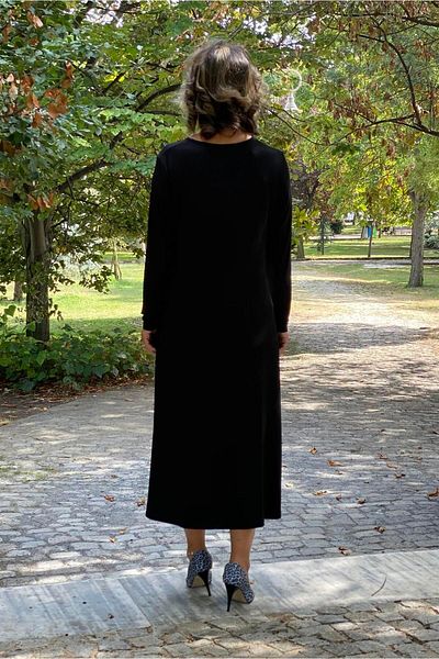 Nevin Kaya Moda Rochie neagră cu mânecă lungă din bumbac din viscoză pieptănată