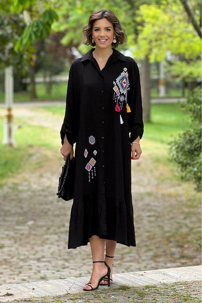 Nevin Kaya Moda فستان قميص مطرز باللون الأسود