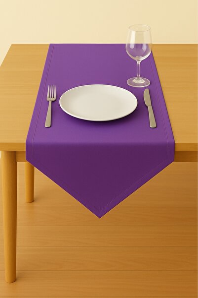 Luvora Home Runner triunghiular texturat din catifea din seria Luna - violet