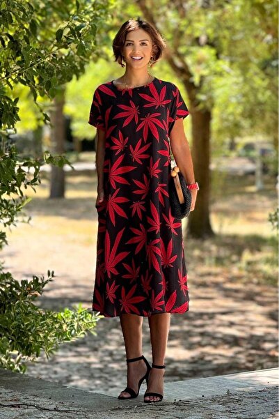 Nevin Kaya Moda Φόρεμα με μοτίβο με κόκκινα φύλλα Τζαμάικα