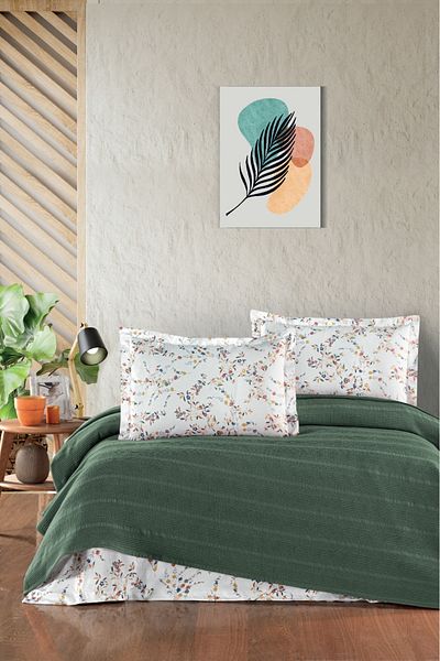 Vannes Home Vibrant Colorful Stylish Pique Set