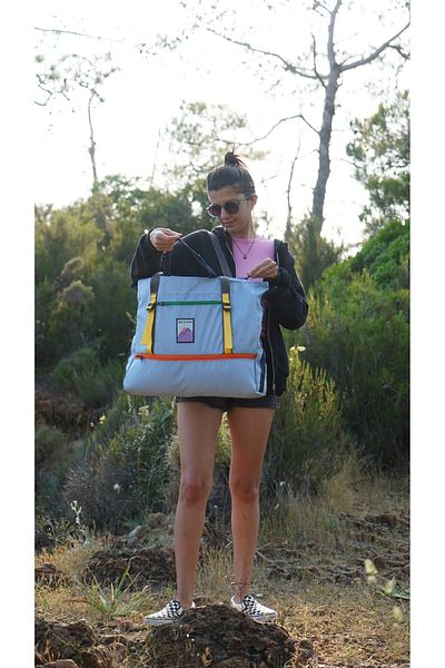 Ride and Roam Roamer Bag Travel / Beach / Sports Bag Light Blue