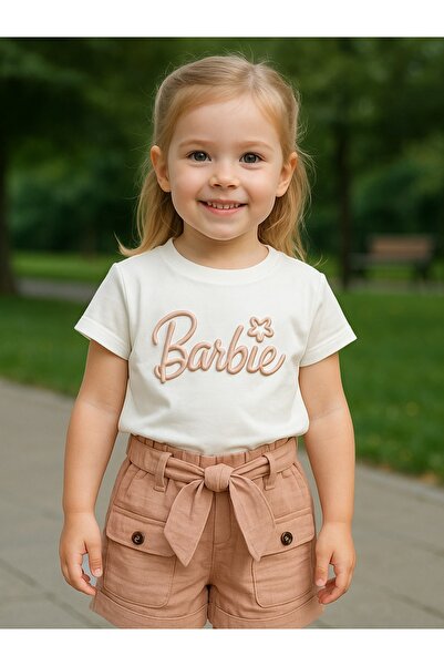 Barbie Kız Çocuk Yazı Detaylı Krem Tshirt Açık Bej Şortlu Alt-Üst Takım