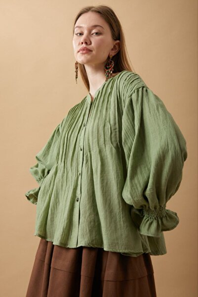 Molly Nelly Women's Pleated Detailed Lined Buttoned Blouse Shirt