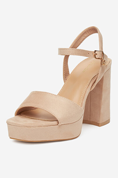 DeeZee Women's Sandals on a block low beige block with platform 38