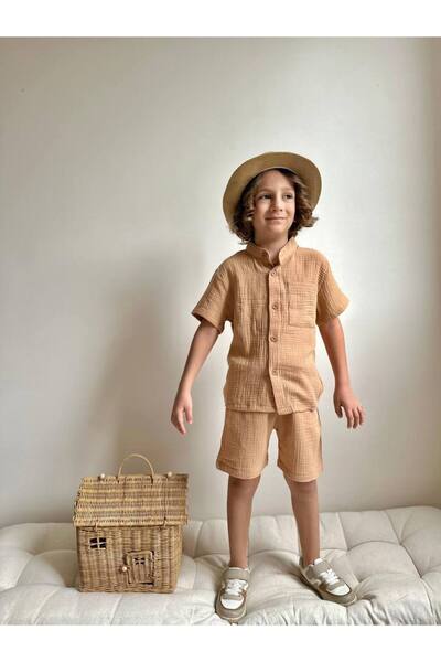 lesa kids wear بدلة رجالية بياقة القاضي مع جيوب من الموسلين