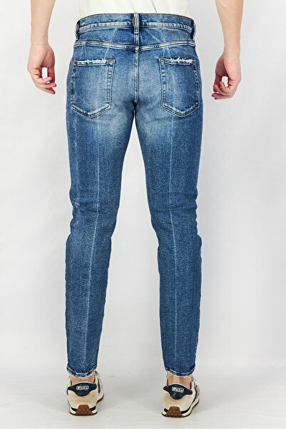 Diesel Men Slim Fit Washed Stretchable Jeans, Blue