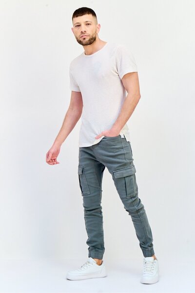 CELIO Men Regular Fit Plain Cargo Pants, Grey