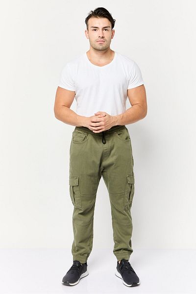 CELIO Men Regular Fit Plain Cargo Pants, Green