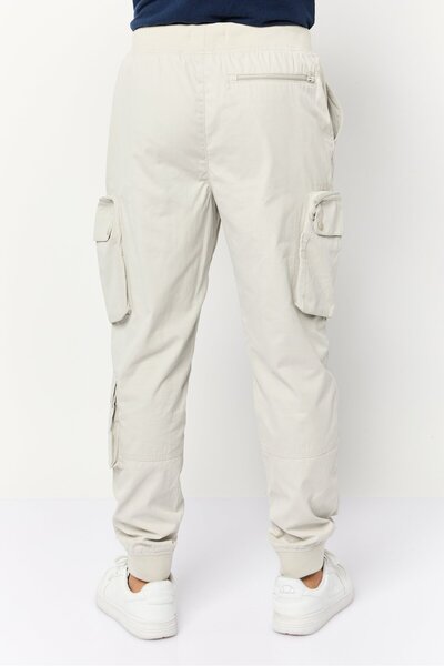 CELIO Men Regular Fit Solid Cargo Pants, Beige