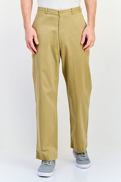 Levi's Men Regular Fit Plain Chino Pants, Khaki