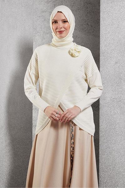 Alvina Pulover tricotat cu tăietură asimetrică 44912
