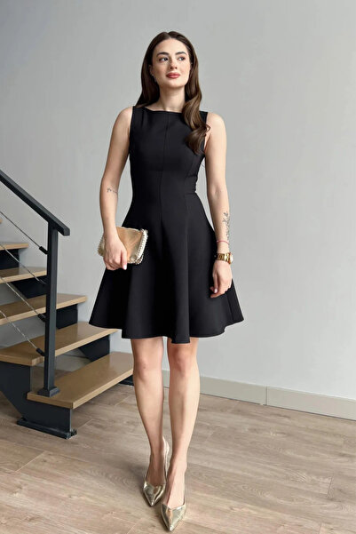 MissPul Haljina bez rukava sa lađastim izrezom Zvonast kroj