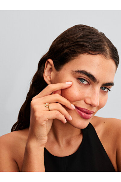 Pandora Doğal Şekilli Pavé Yuvarlak ve İşlenmiş Tatlı Su Kültür İncisi Yüzük