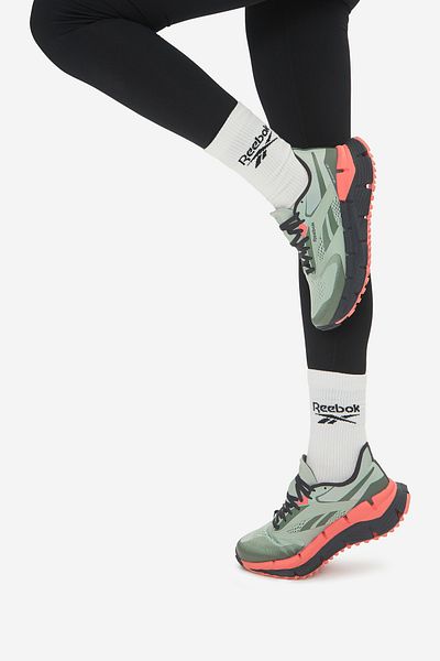 Reebok woman sports shoes 5903419984242 Green