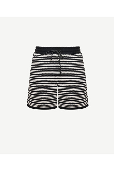 Yargıcı Beli Lastikli Cepli Şort