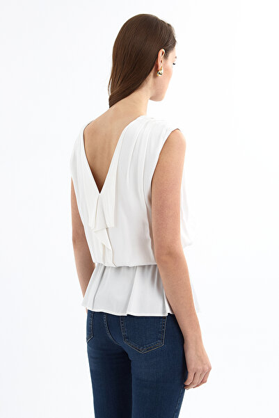 Ground Pepper Sırt Dekolteli Beli Lastikli Beyaz Bluz