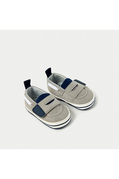 giggles Solid Soft Shoes with Hook and Loop Closure
