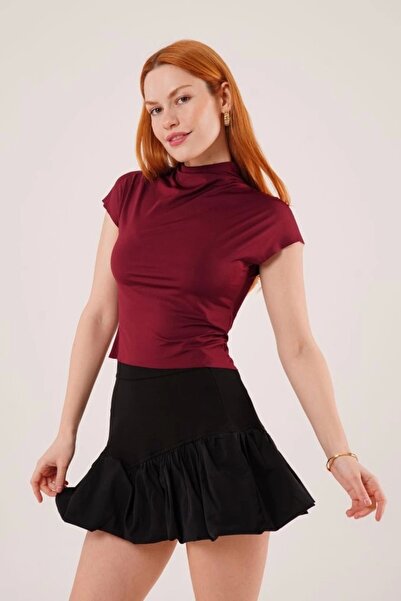 Modayakamoz High-Rise Shiny Fabric Burgundy Crop