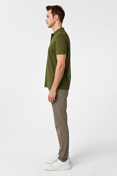 SÜVARİ Μπλουζάκι με λαιμόκοψη πόλο χακί εφαρμοστό