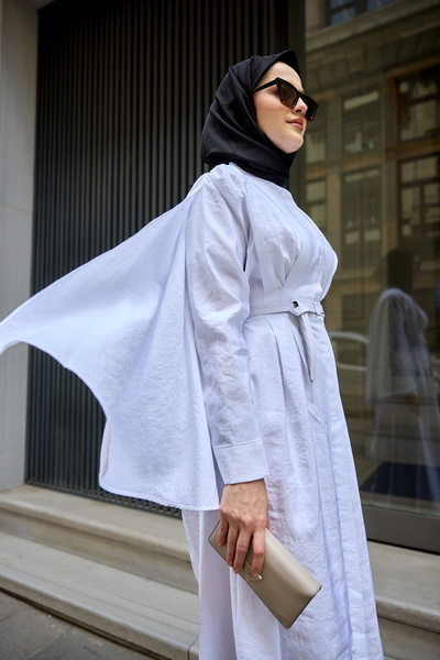 LOCCO Жіноча сукня з накидкою, біла