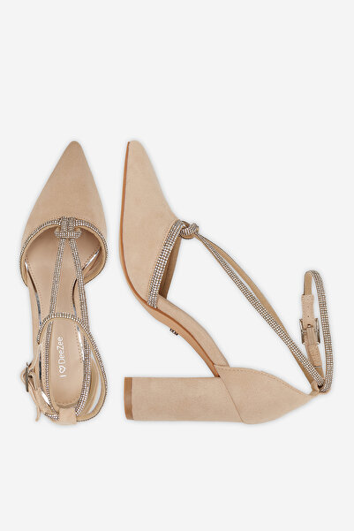 DeeZee Women's Pumps on a block heel low beige block heel 41