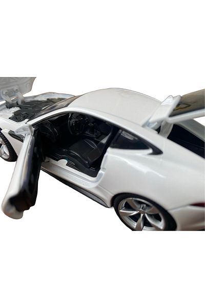 JPT 1/32 scale model Jaguar F-Type Tayumo with lights and sounds