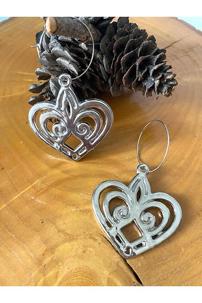 canan dizayn Wrought Iron Heart Nickel Acrylic Earrings Style