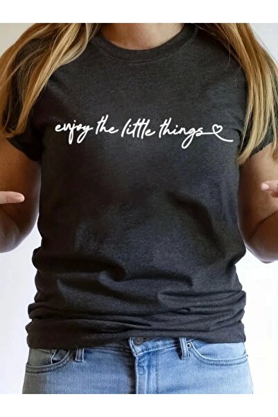 velmorafashion بلوزة نسائية بأكمام قصيرة وطبعة نصية من الجيرسيه الأساسية