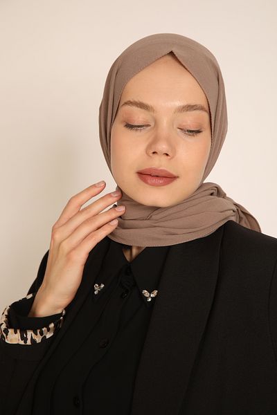 Dia Vela Akel Mink Color Shawl