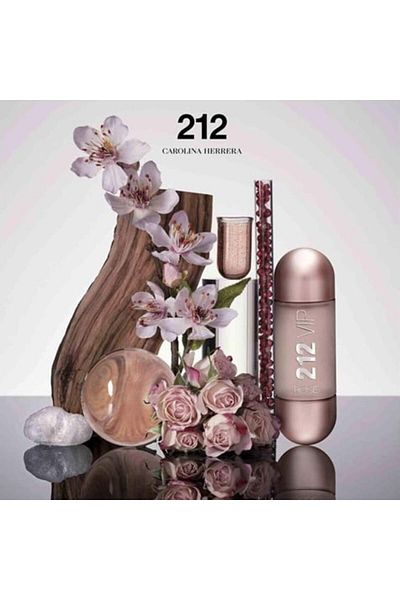 Carolina Herrera 212 Vip Rose, Women, Eau De Parfum, 80 ml Body Lotion, 100 ml