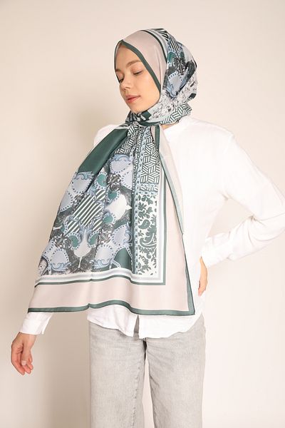 Dia Vela Green-Blue Baroque Patterned Soft Shawl