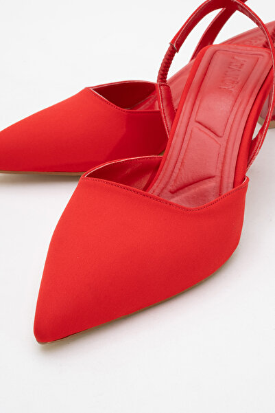 Ataköy Ayakkabı KADIN SİVRİ BURUN ARKASI AÇIK STİLETTO