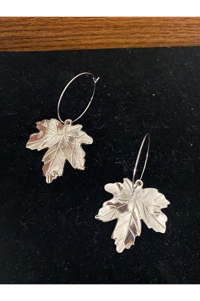 canan dizayn K. Leaf Nickel Acrylic Earrings Style