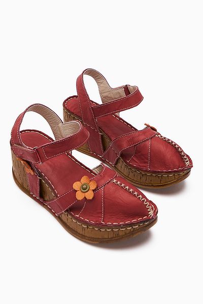 Limoya Pantofi de damă cu toc cu pană, cu detaliu floral, bordeaux