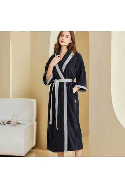REEFI Royal Black Rustic Bathrobe