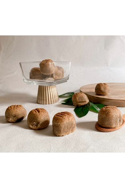 Sweet 600g brown maamoul with olive oil