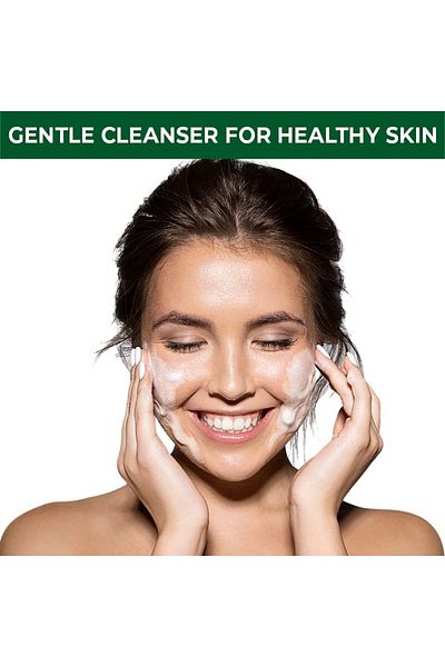 nykaa Naturals Cucumber & Aloevera Face Wash