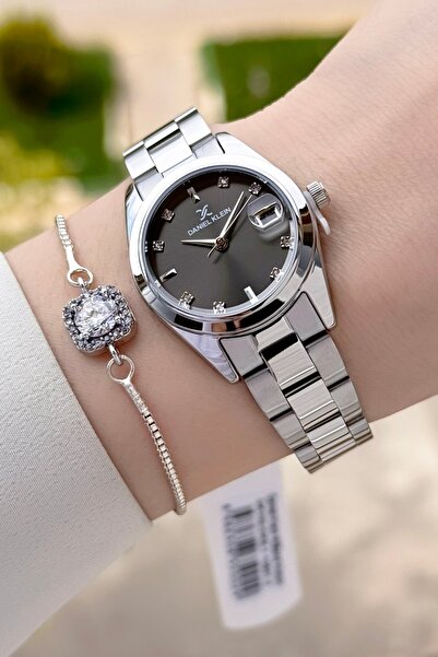 Daniel Klein Kadranı Siyah Kordonu Gümüş Renk 28 Mm Kadın Kol Saati Ve Bileklik