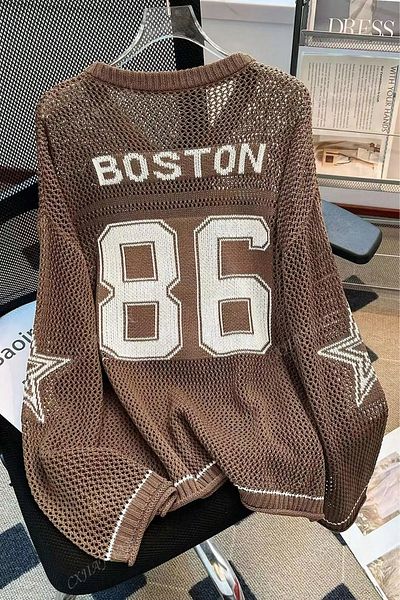 Moibody Дамски пуловер Boston 86 с плетена мрежа, голям размер и звезден шарка – бял/черен/кафяв